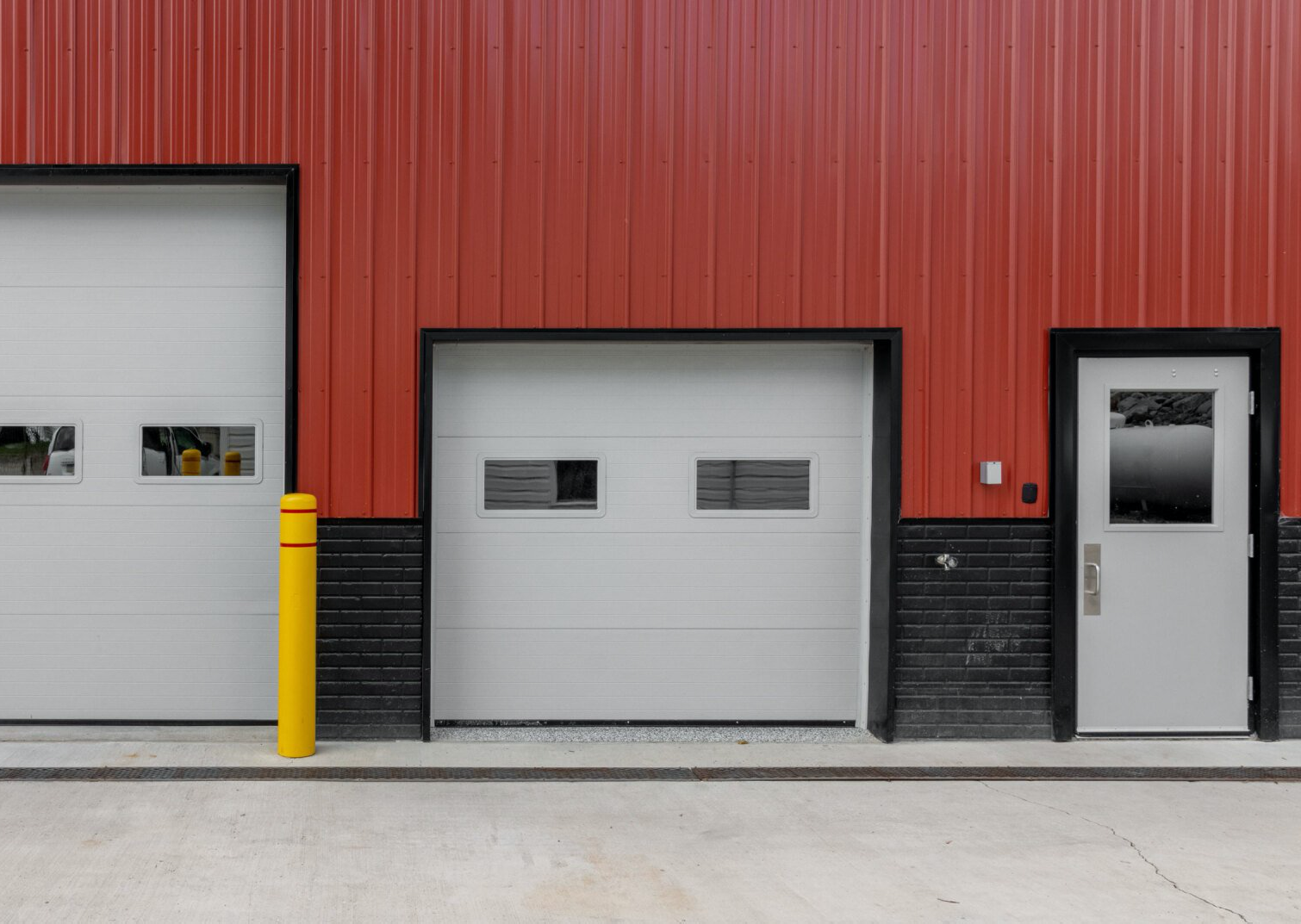 The best commercial overhead high-performance garage doors in state college 
