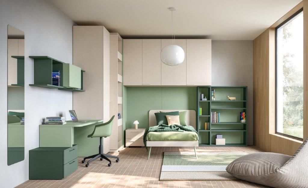 Camera da letto moderna verde e beige con scrivania, letto, scaffali e una grande finestra.