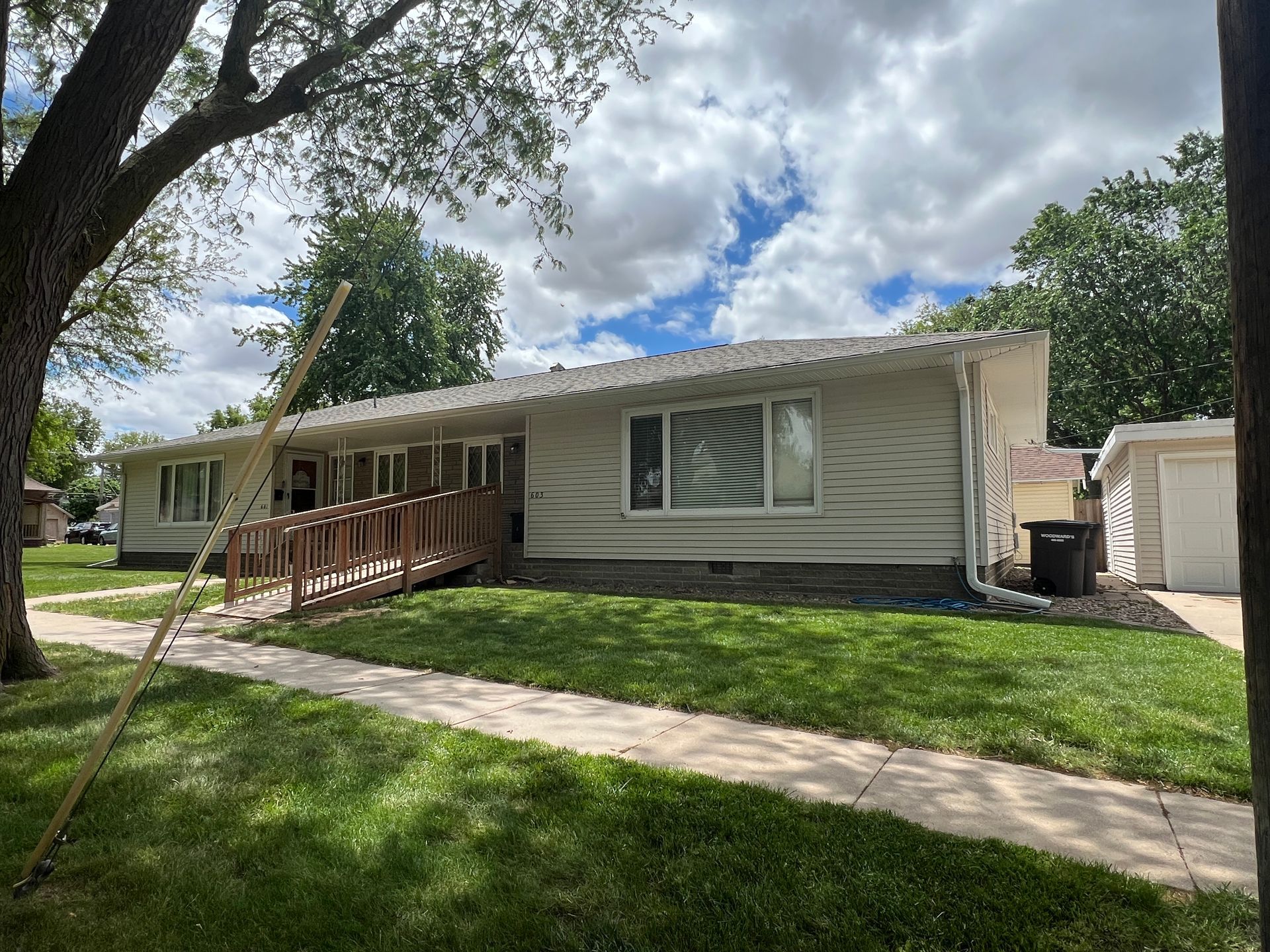 601-603 N California