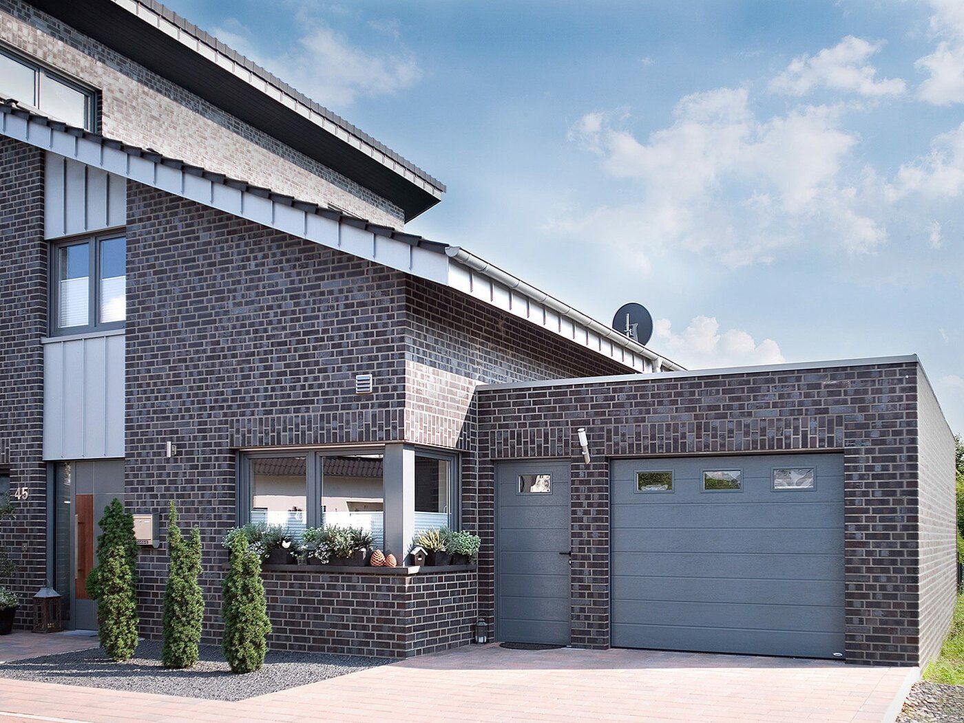 Portes de garage sur mesure Genève
