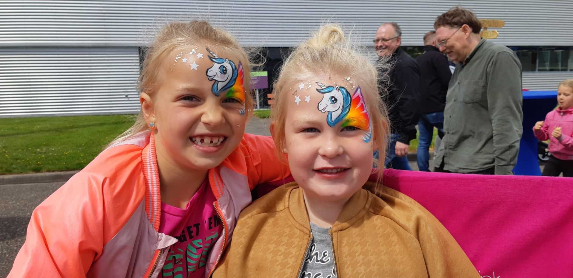 Kindervermaak schminken door Vanja Glitter & Schmink voor feest en evenement in Emmen, Assen, Groningen, Hoogeveen, Drenthe en Groningen