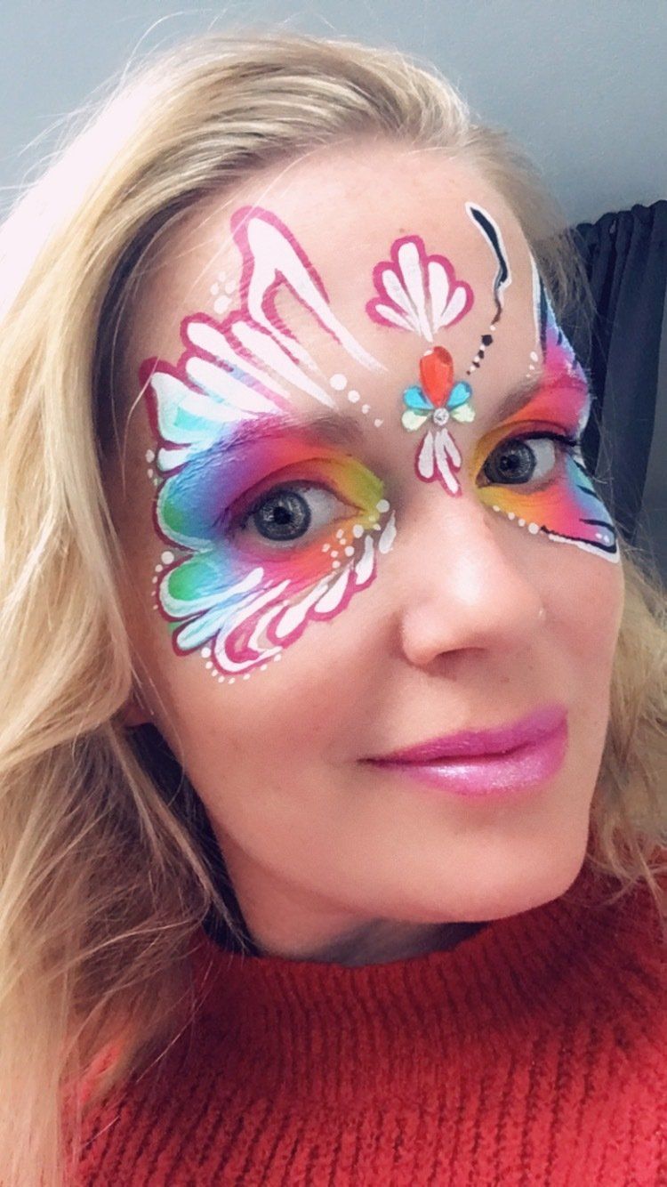 Kindervermaak schminken door Vanja Glitter & Schmink voor feest en evenement in Emmen, Assen, Groningen, Hoogeveen, Drenthe en Groningen