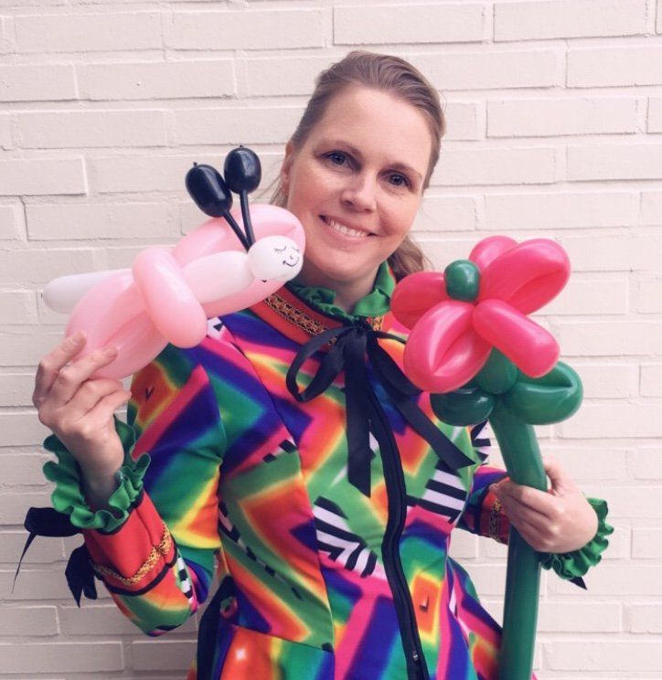 Kindervermaak schminken door Vanja Glitter & Schmink voor feest en evenement in Emmen, Assen, Groningen, Hoogeveen, Drenthe en Groningen