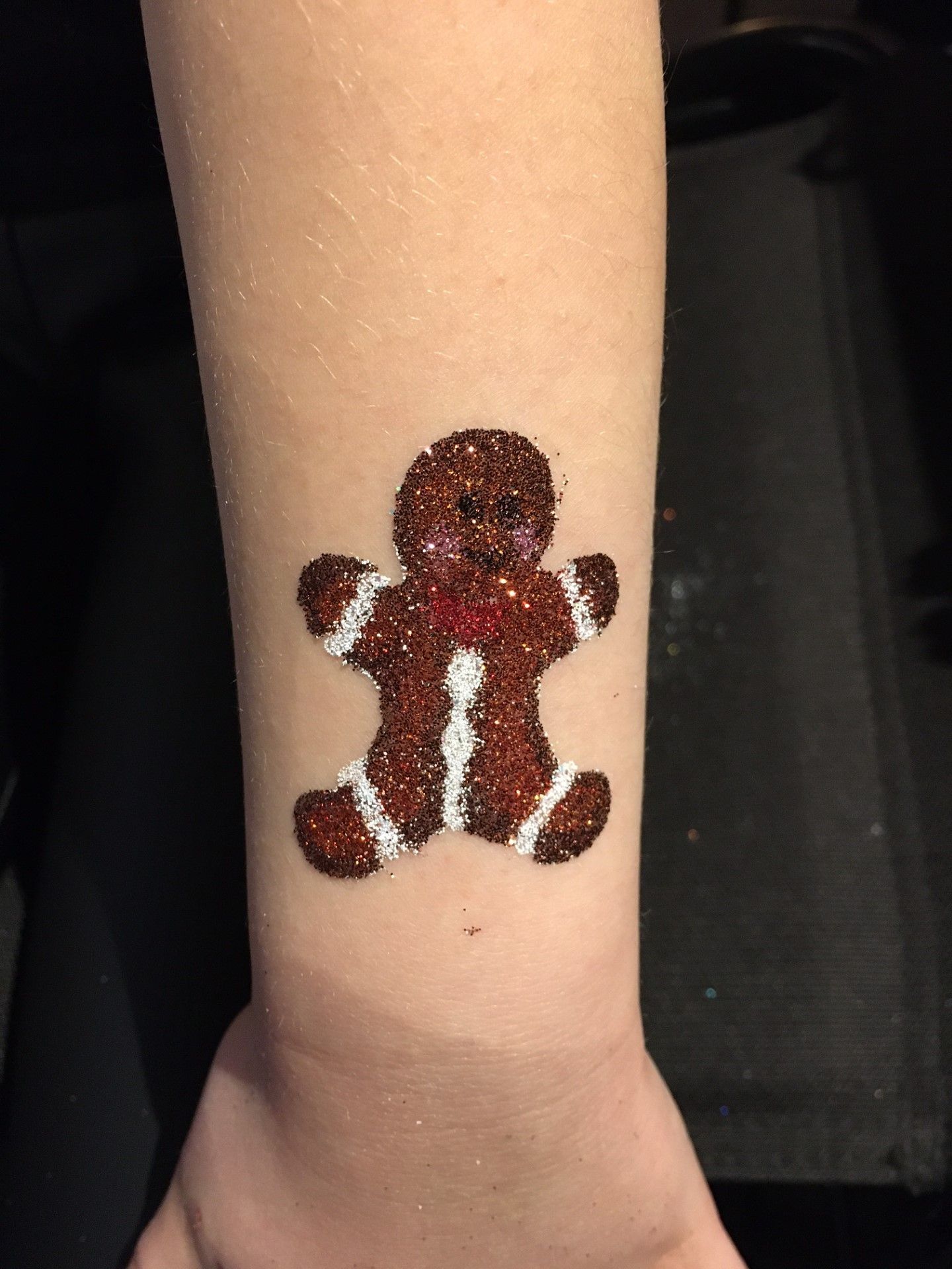 Kindervermaak glittertattoos voor feest en evenement Vanja Glitter & Schmink