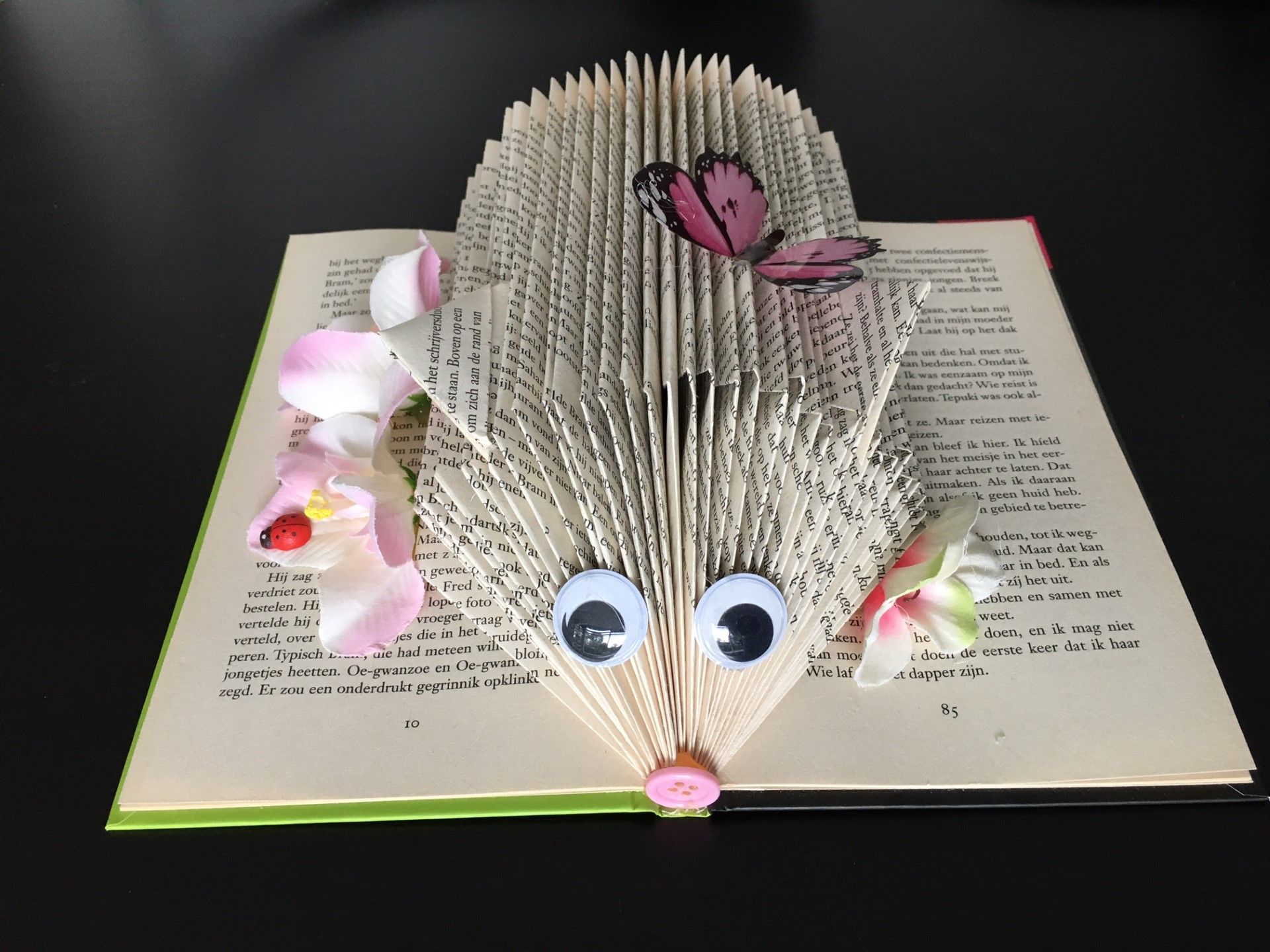 Kindervermaak schminken door Vanja Glitter & Schmink voor feest en evenement in Emmen, Assen, Groningen, Hoogeveen, Drenthe en Groningen