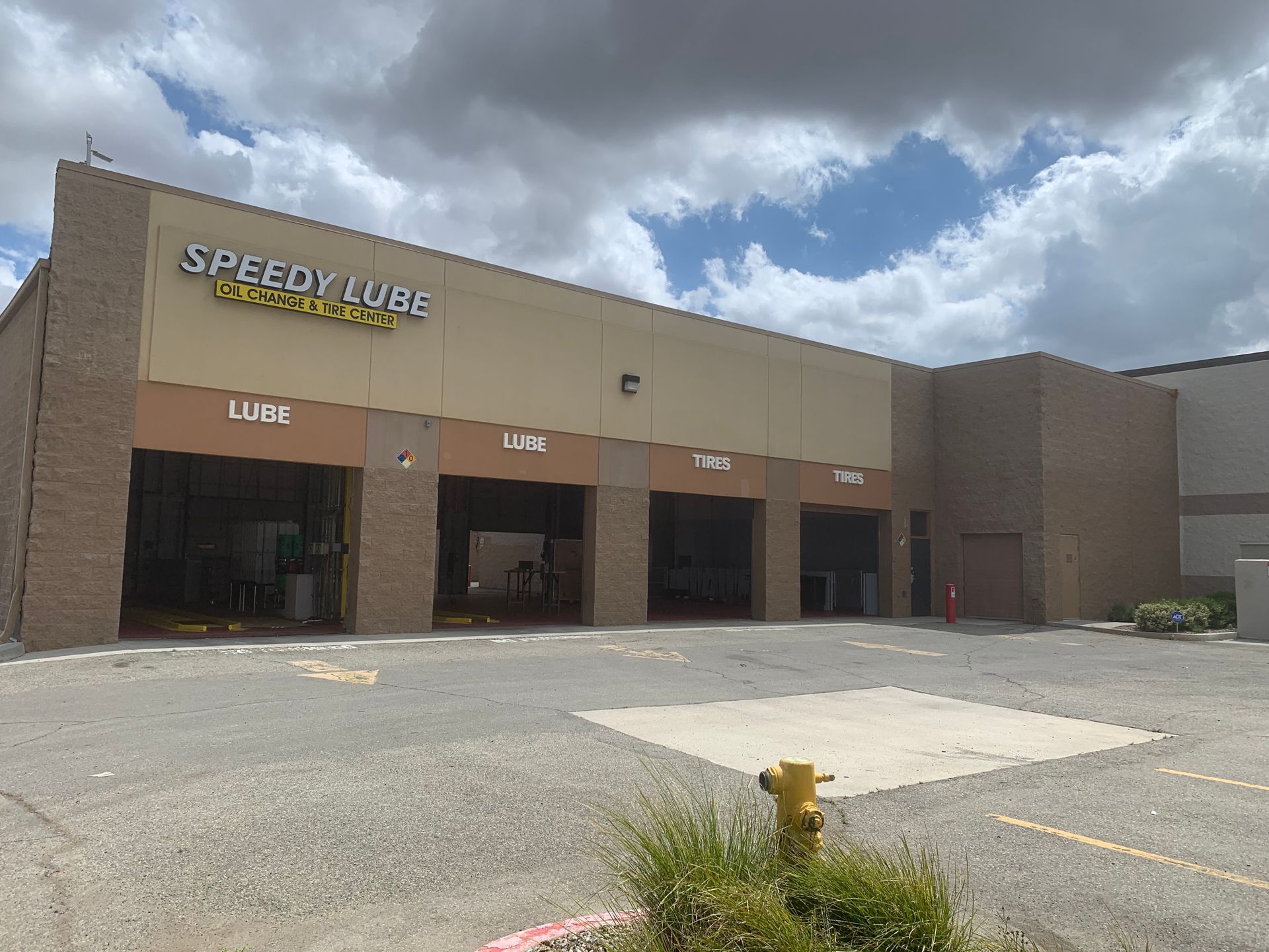 Moreno Valley and Perris Oil Change Speedy Lube & Tire