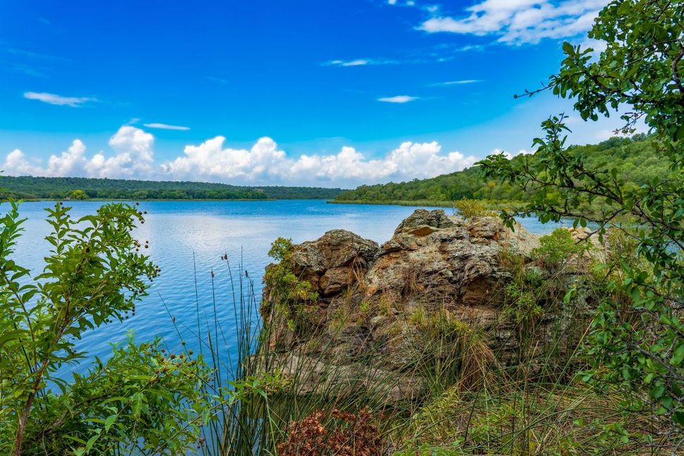 lake in mineral wells