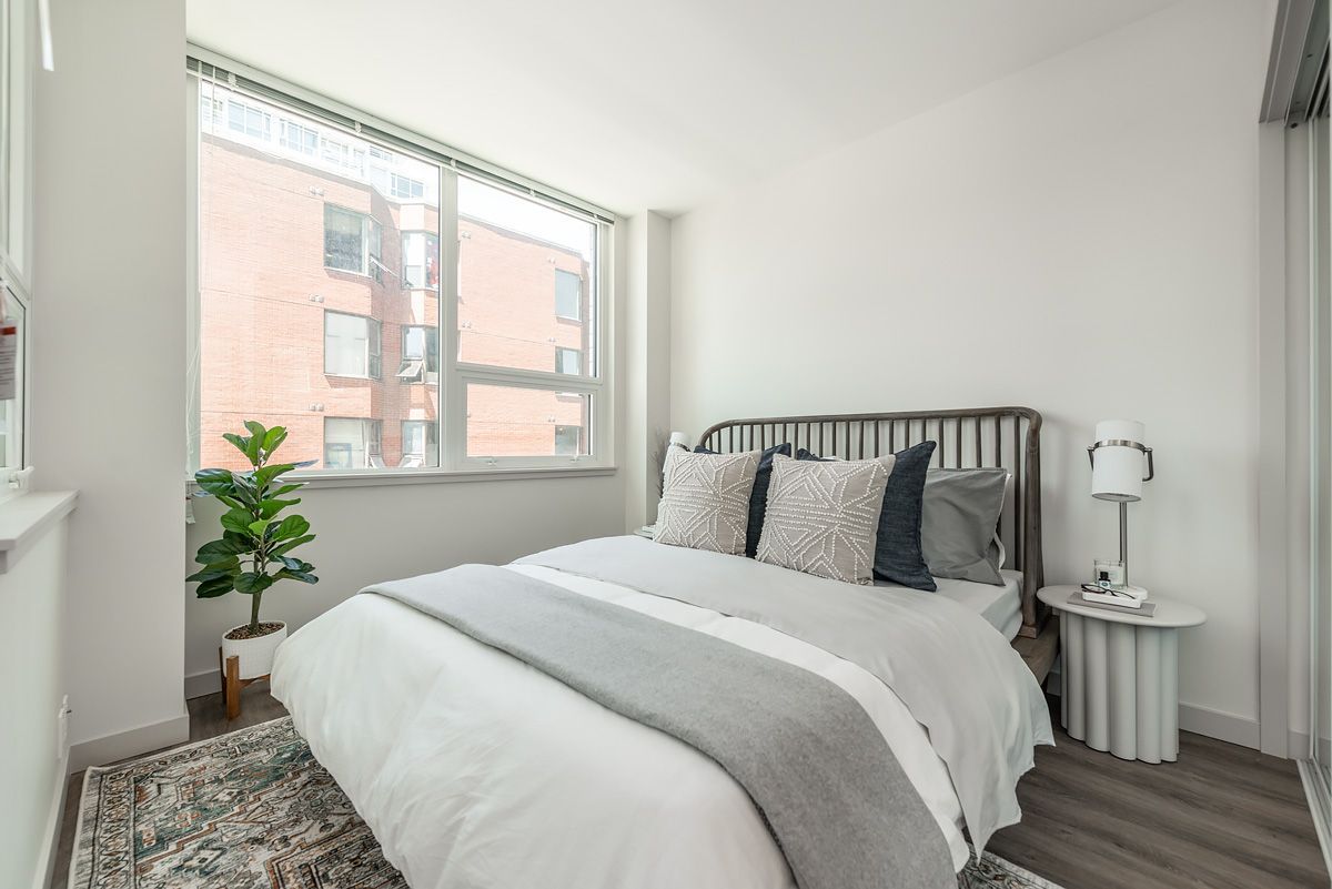 Pet-Friendly, Luxury Downtown Apartments