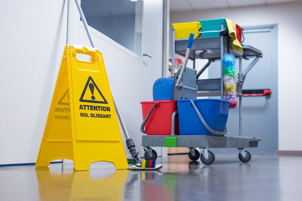 Pulizia del pavimento