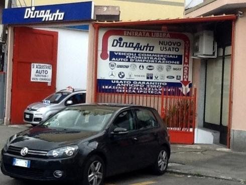 concessionaria di fuoristrada e veicoli commerciali