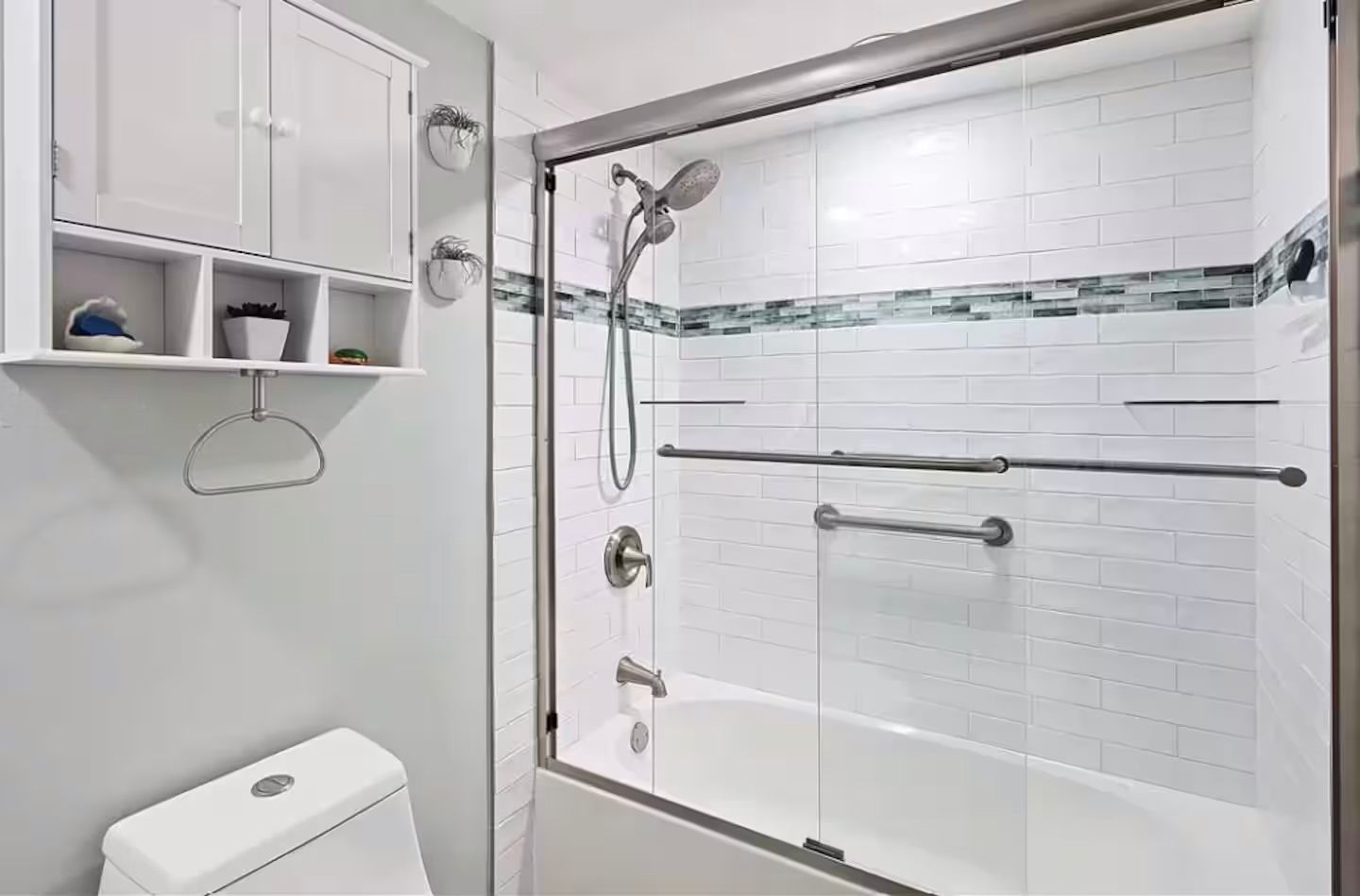 A clean and modern shower rewards you after a long day of outside adventure in Hilton Head Island.