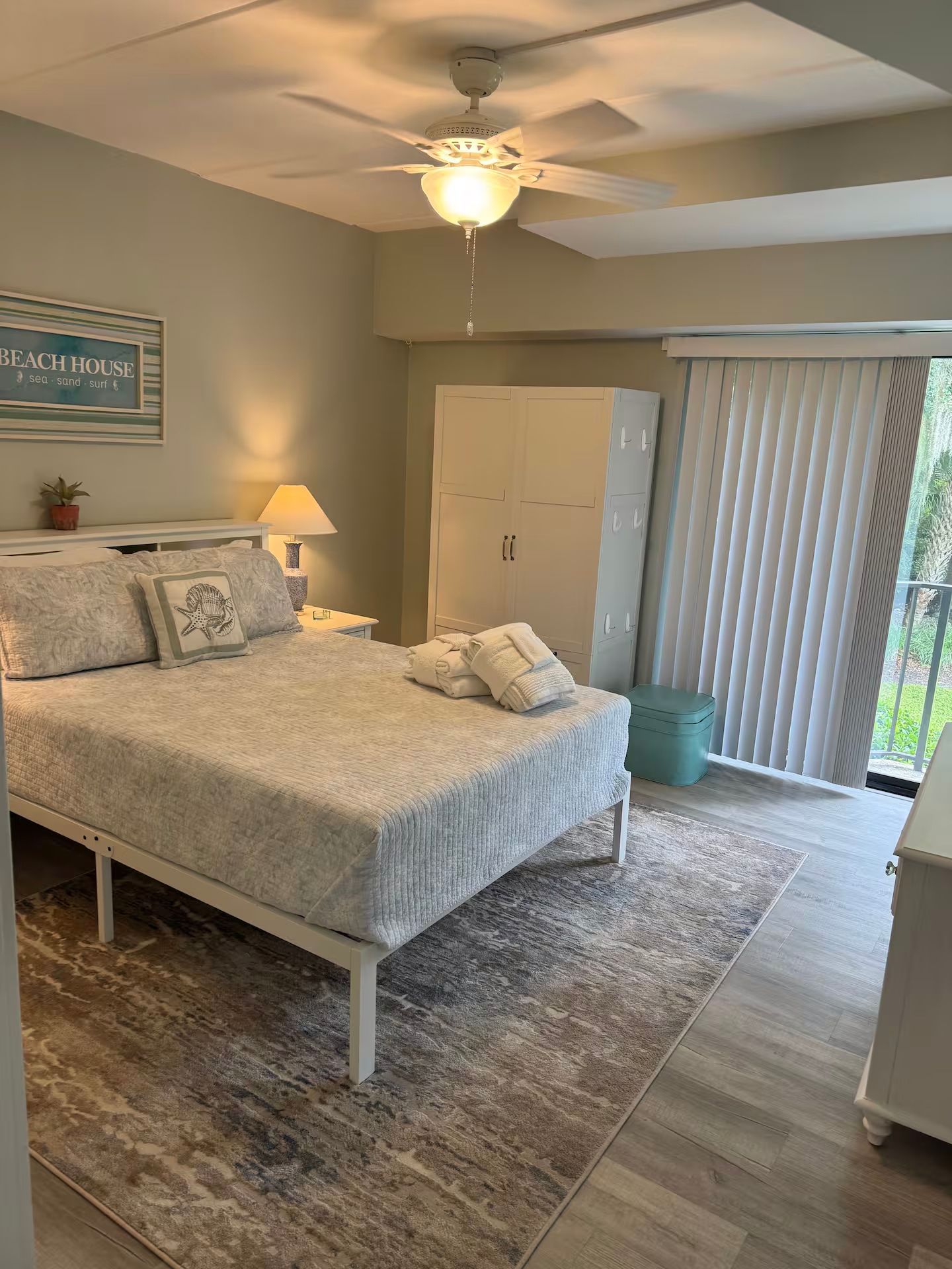 Wake up in a comfortable bedroom and welcomed by South Carolina sunshine.