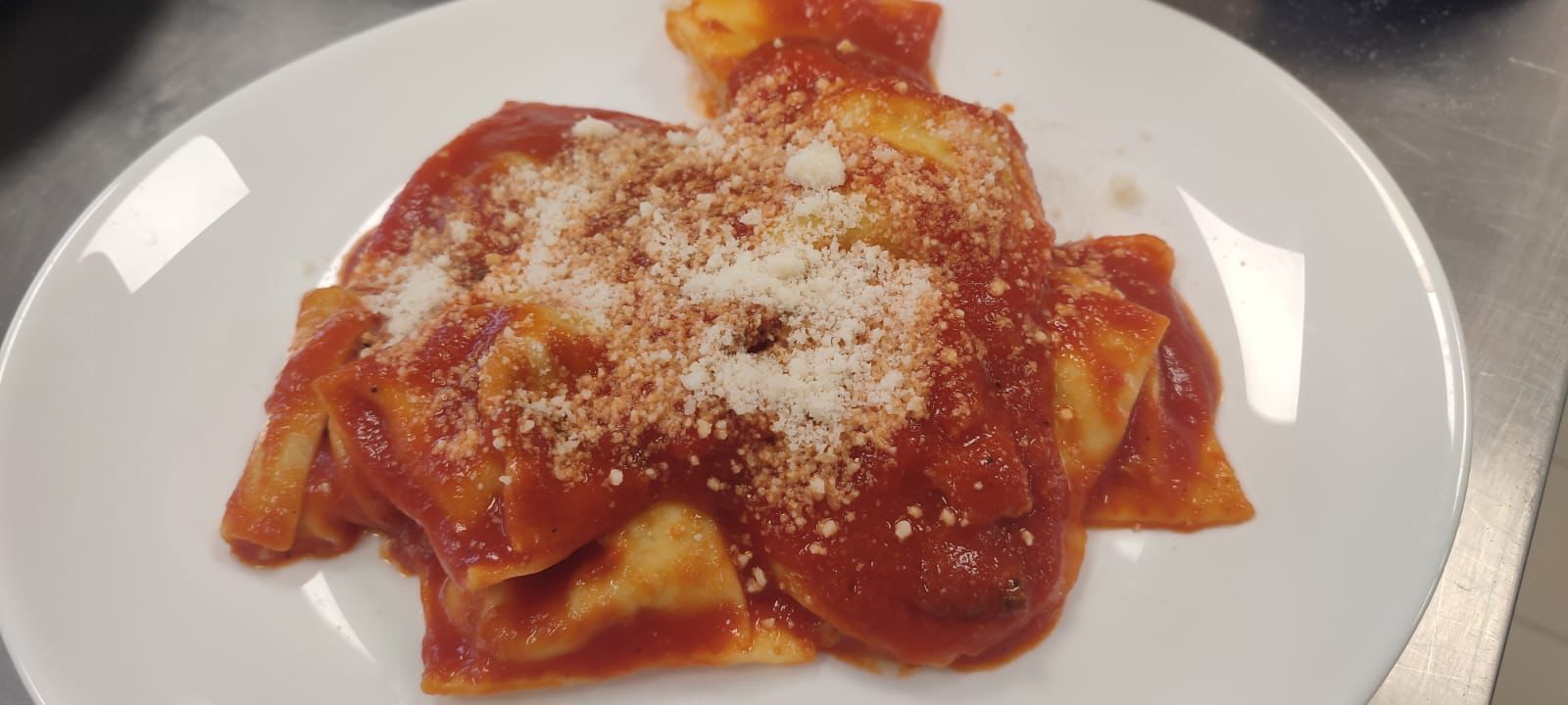 ravioli sugo