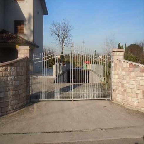 Cancello in ferro di una villa