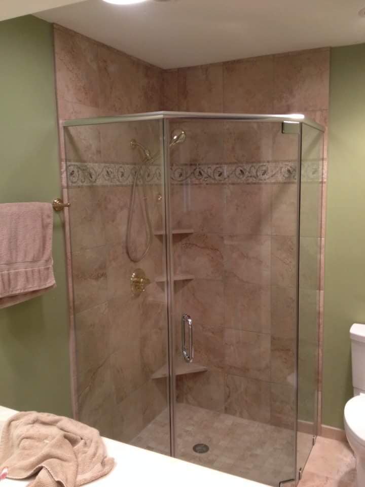 Enclosed Shower Glass —  Residential Glass in Houston, TX