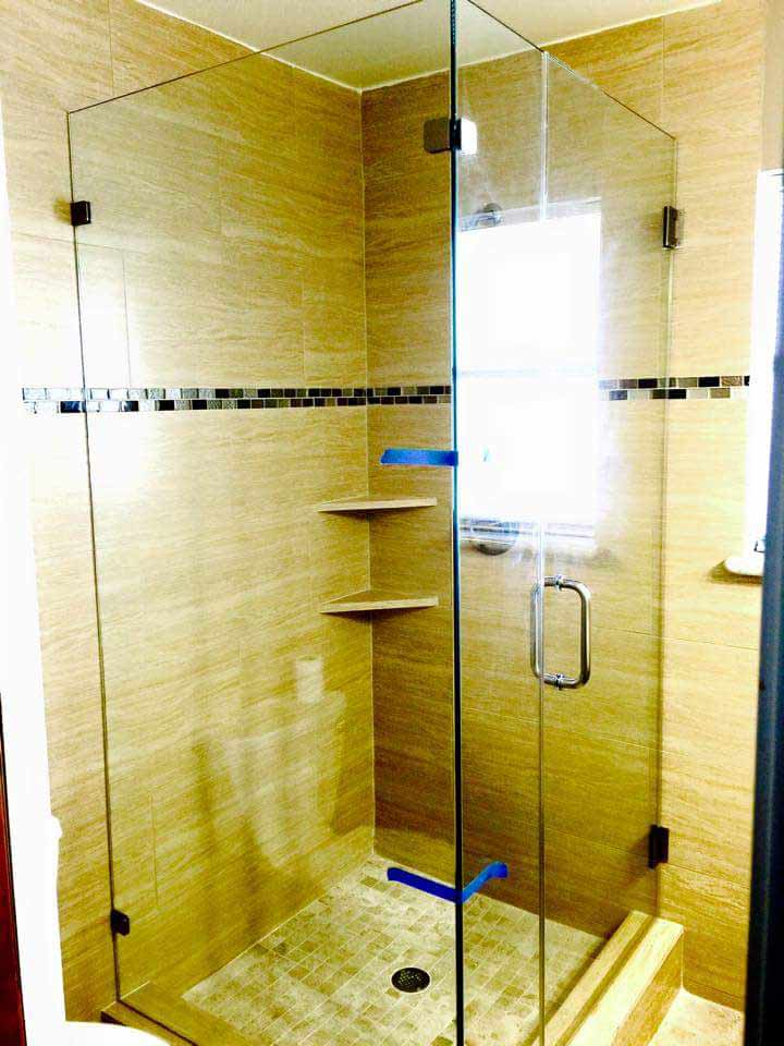 Shop Bathtub —  Residential Glass in Houston, TX