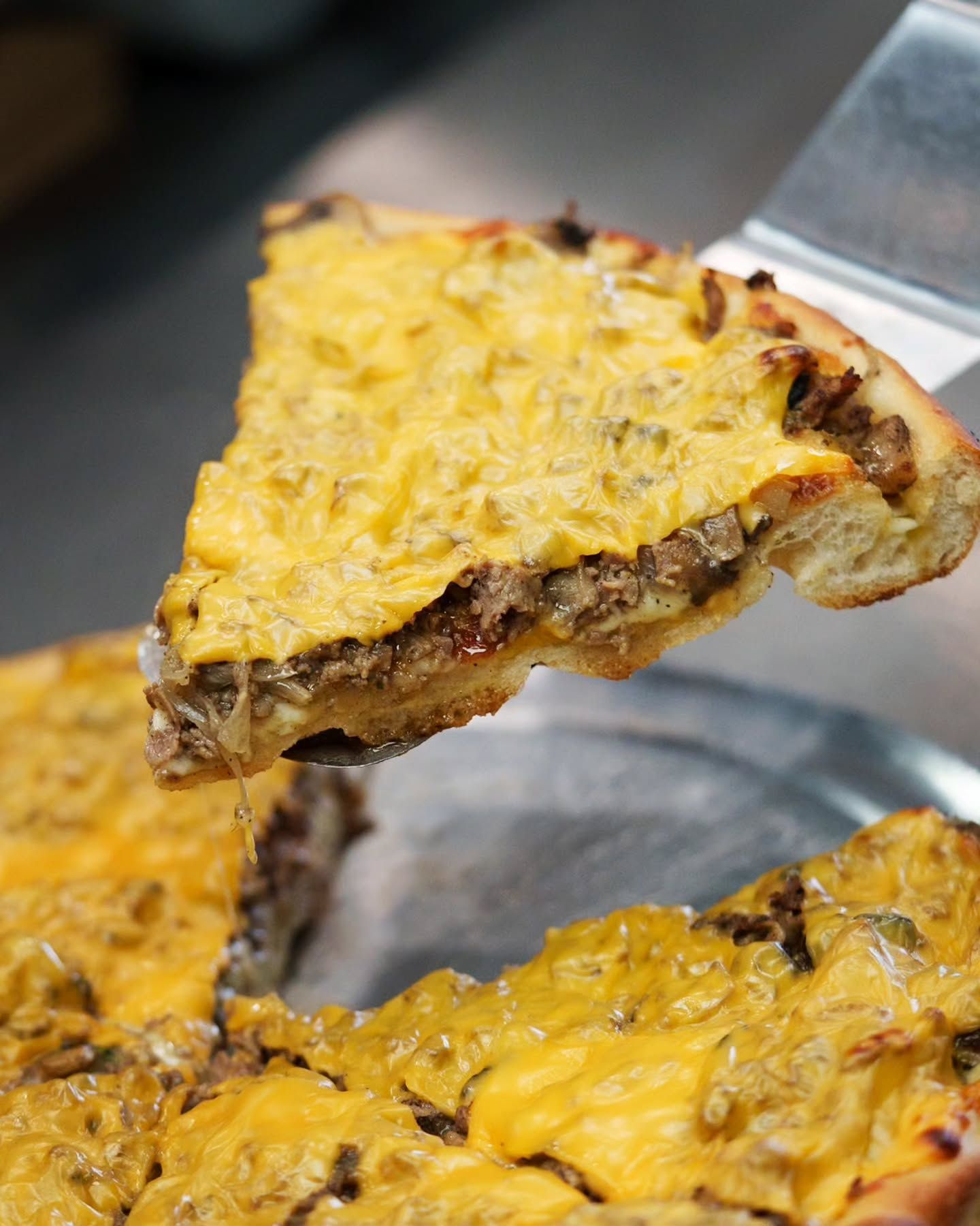 Cheesesteak Pan Pizza