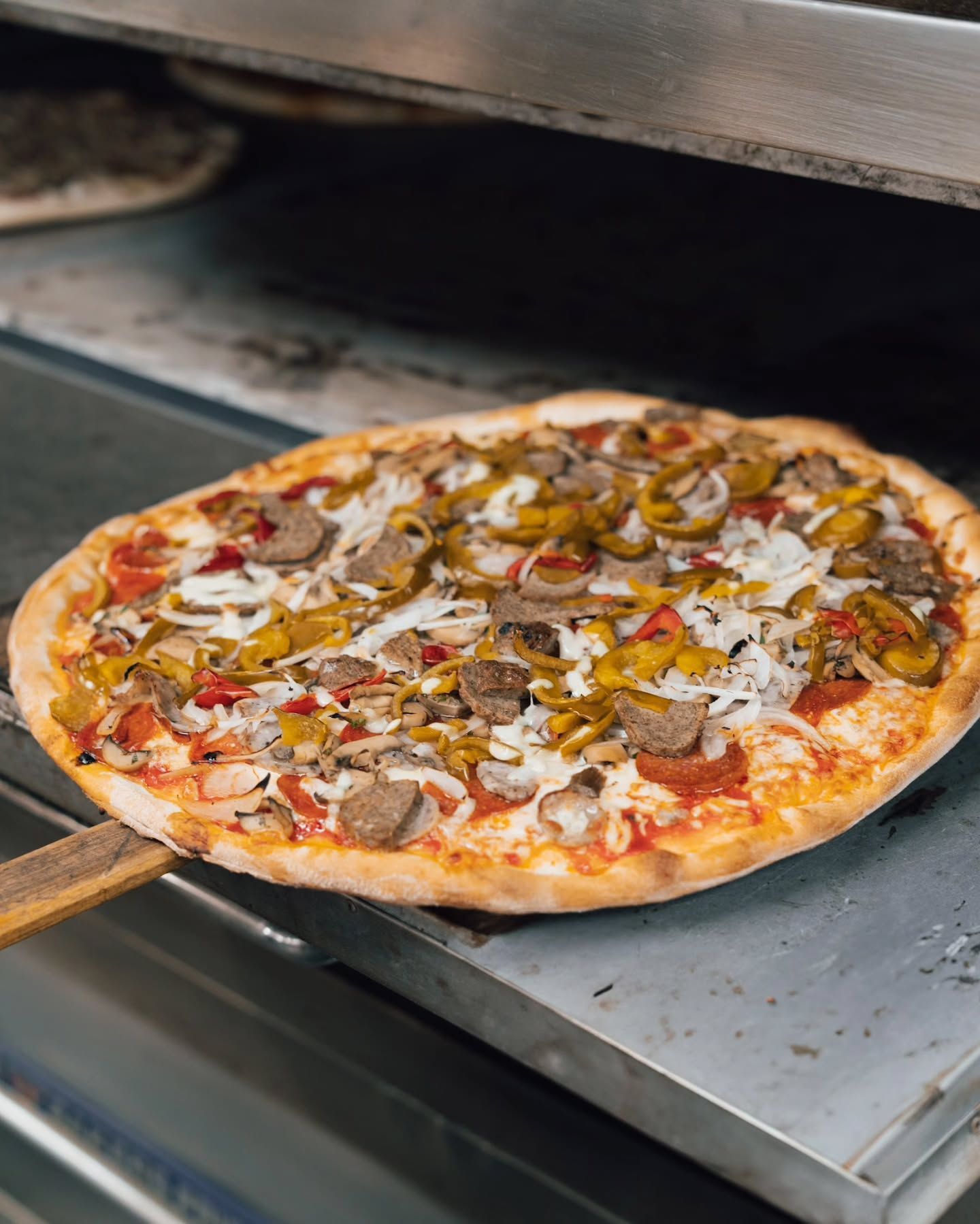 Plum Tomato Pizzeria Premium