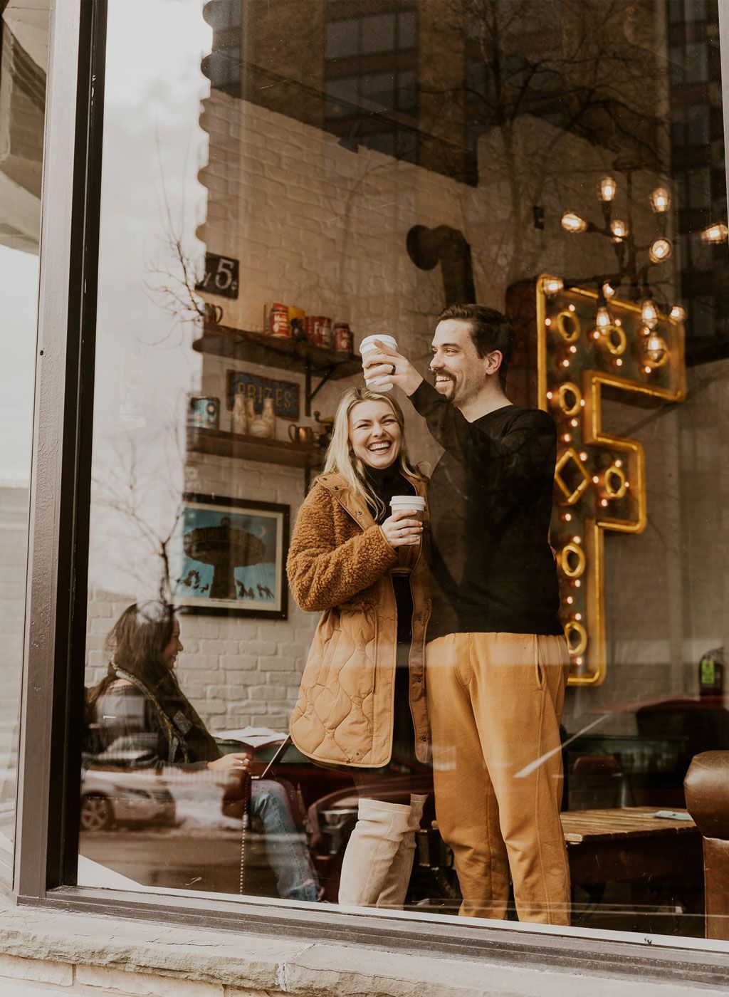 milwaukee engagement photographer