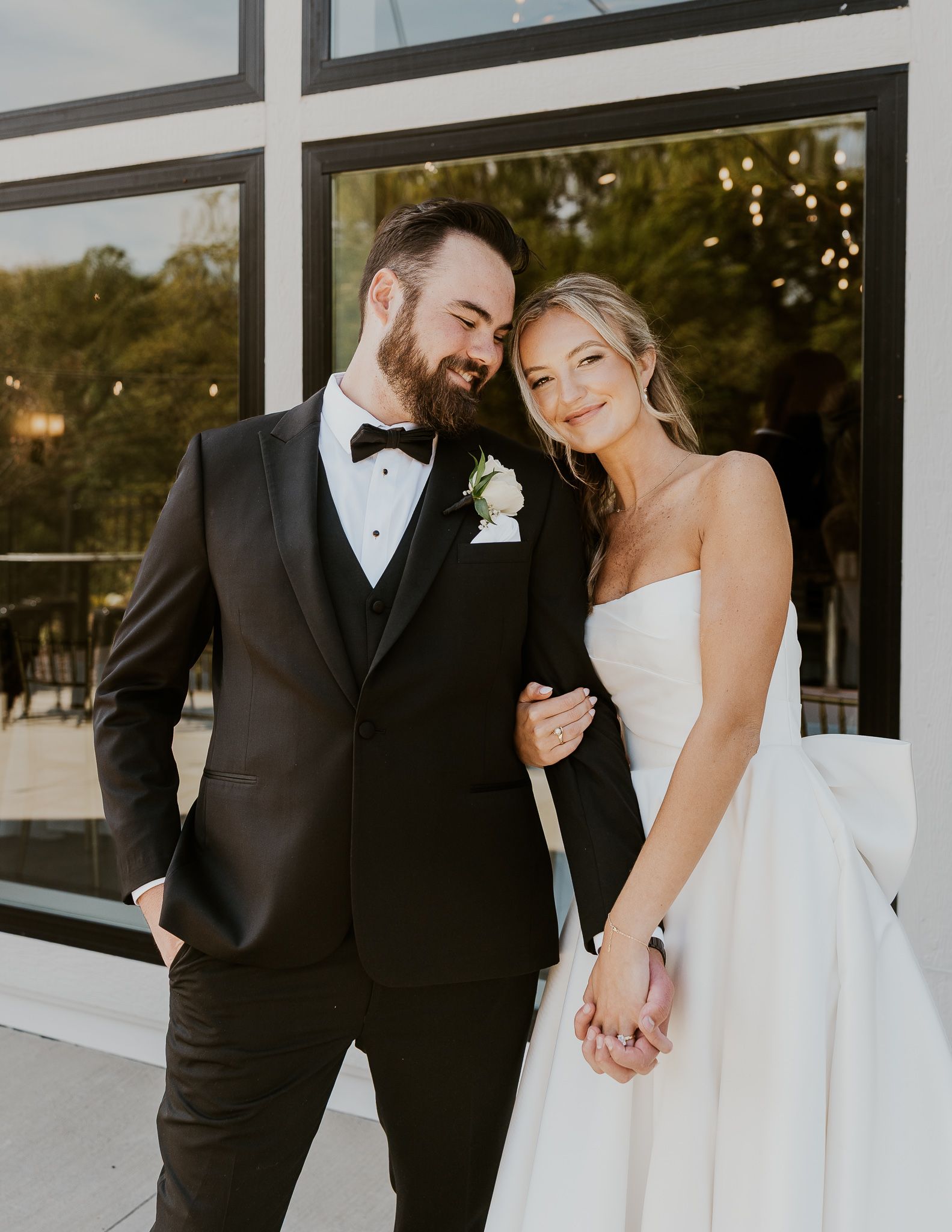 natural wedding moments