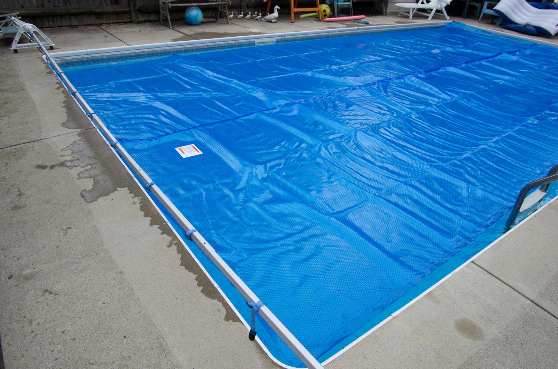 A pool cover colour blue | Penrith, NSW | Ian’s Pools Penrith