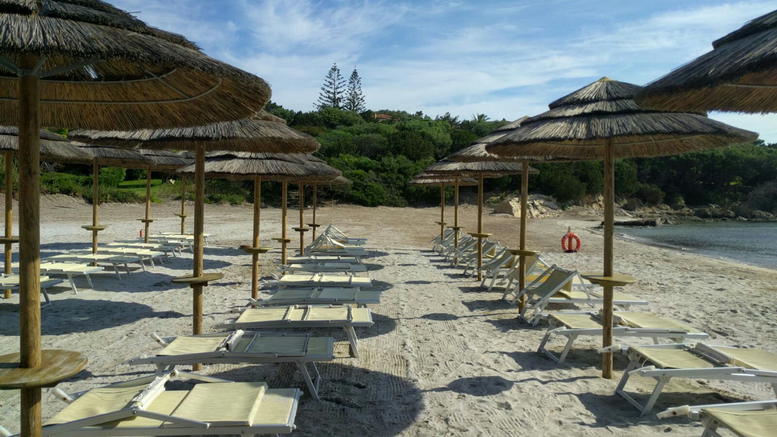 spiaggia attrezzata sardegna