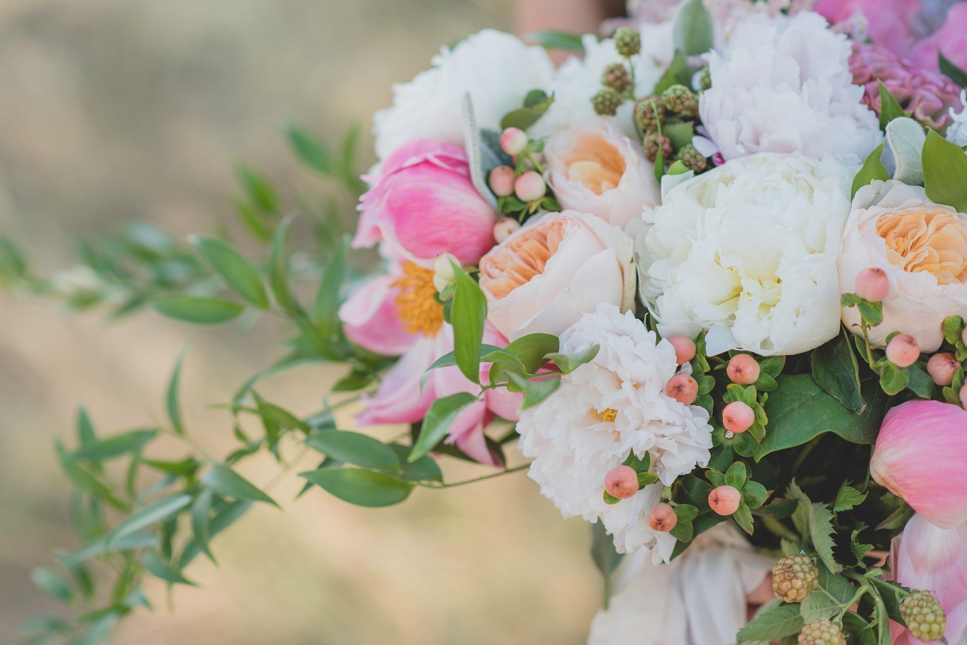 4 Ways to Bring Color Into Your Barn Wedding | The Barn at Belle Hills