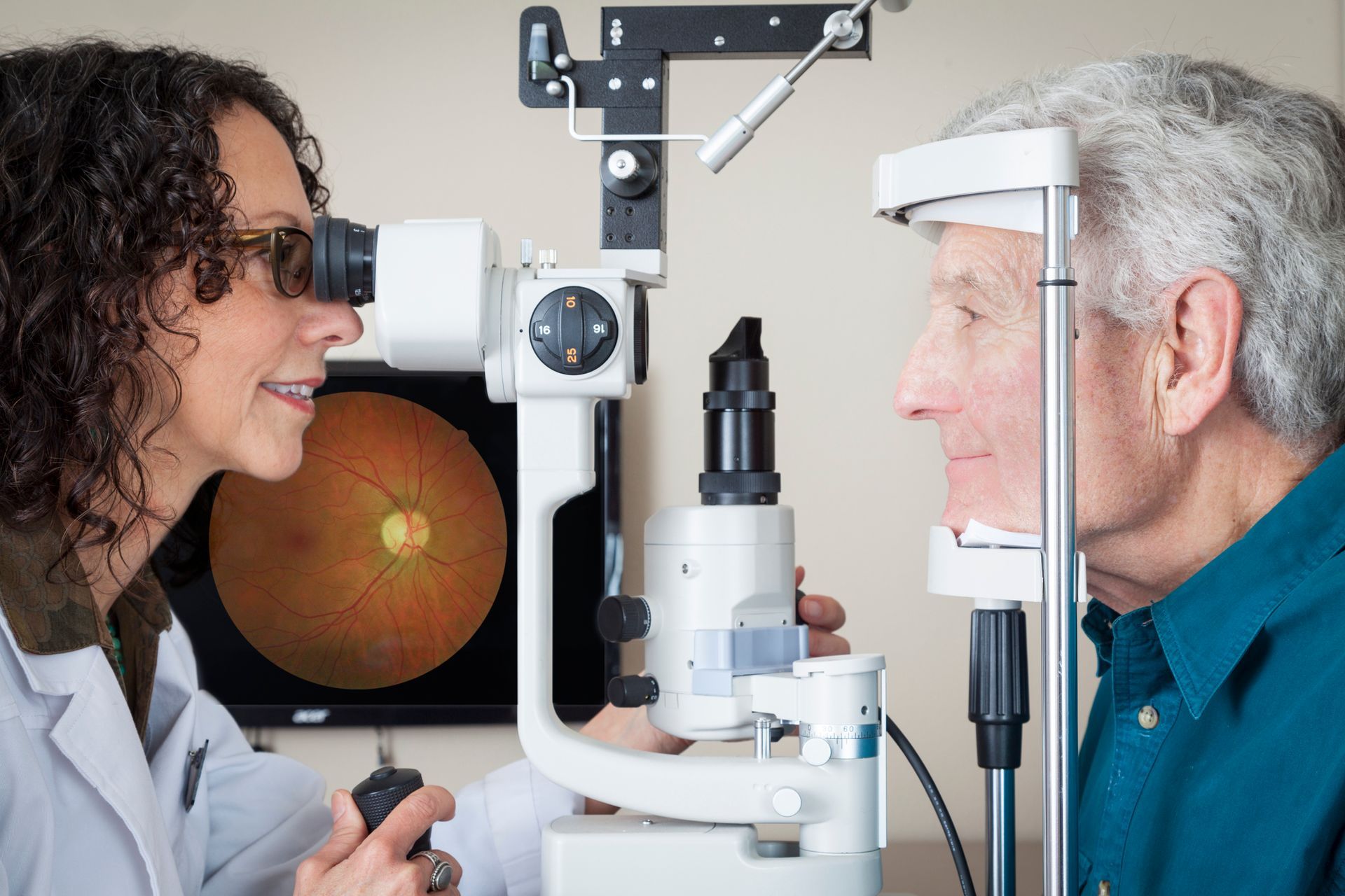 Eye Check Up with Macular Degeneration - Midland, TX - The Eye Institute