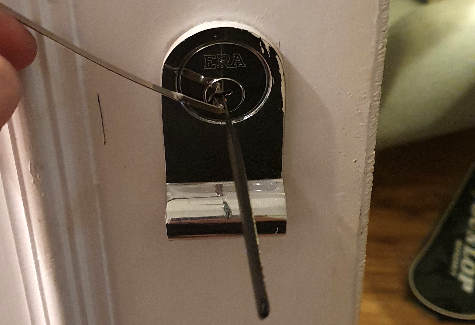Locked in services locksmith in Morden