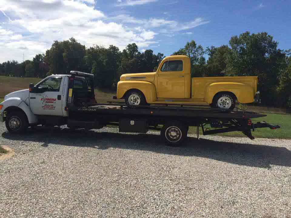 Retro Car Style on Towing Truck | Elkton, MD | Extreme Towing LLC