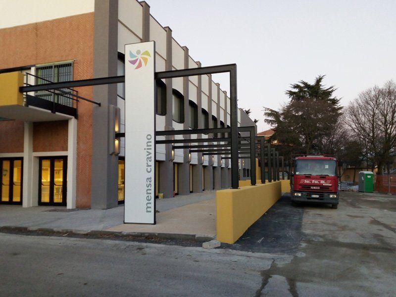 capannone industriale in ferro