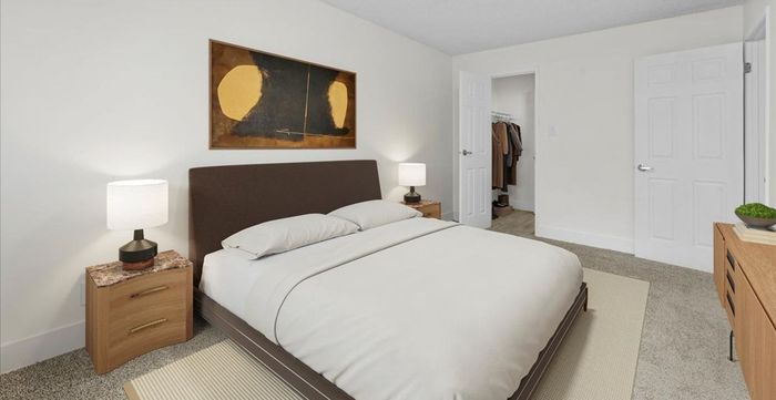 Bedroom with spacious closet in Sherwood Forest Apartments