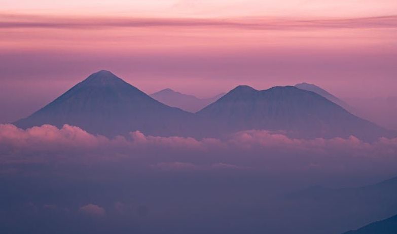 Misty mountain background image