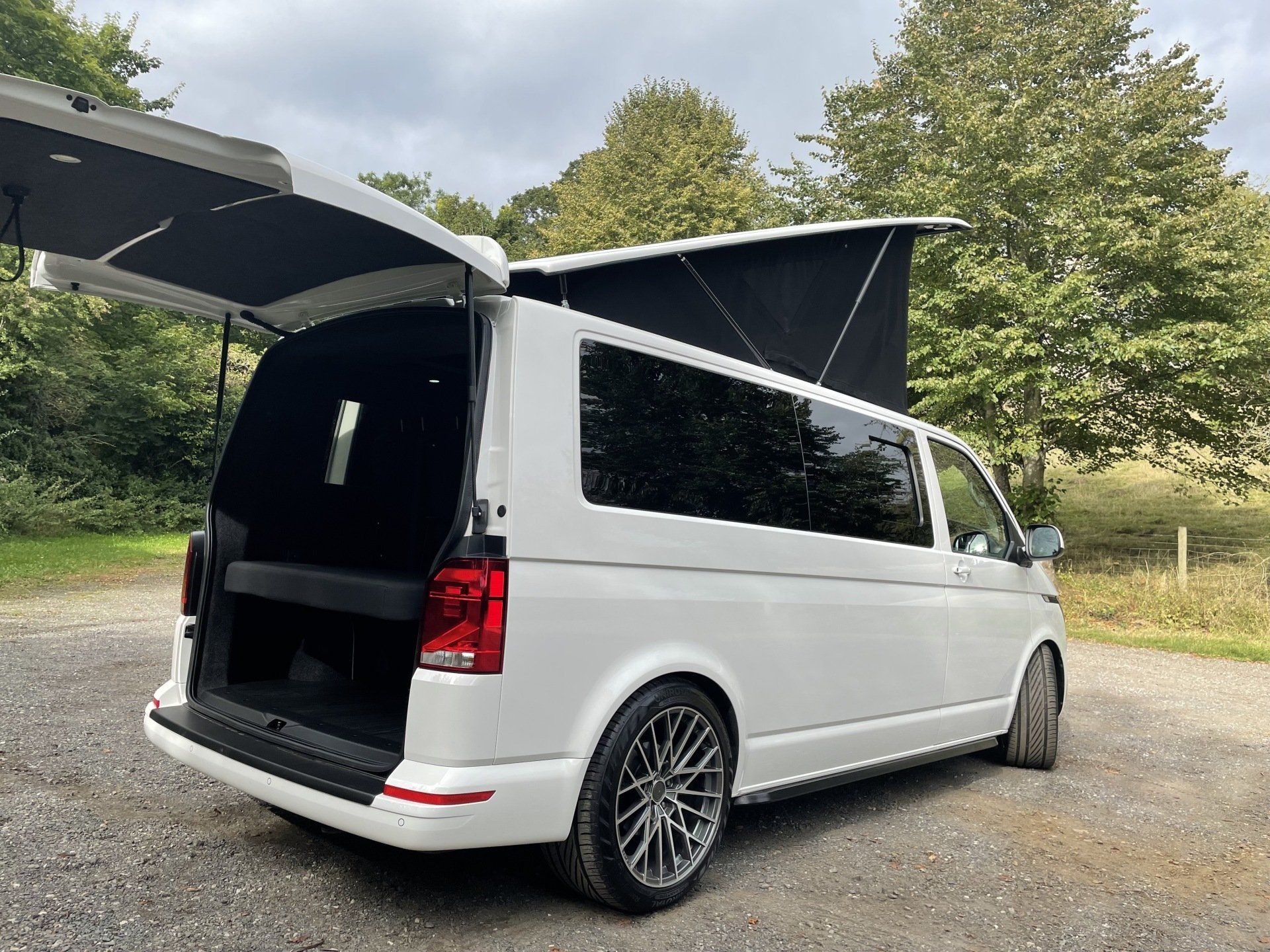 Stealth pop top roof