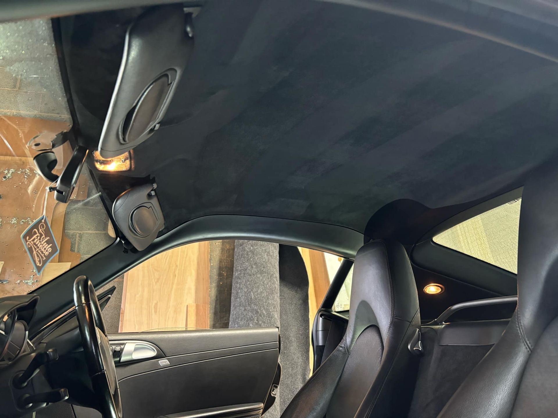 Porsche headliner 
