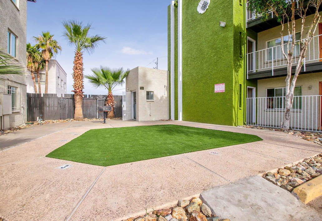 The onyxphoenixapartments Pro Residential