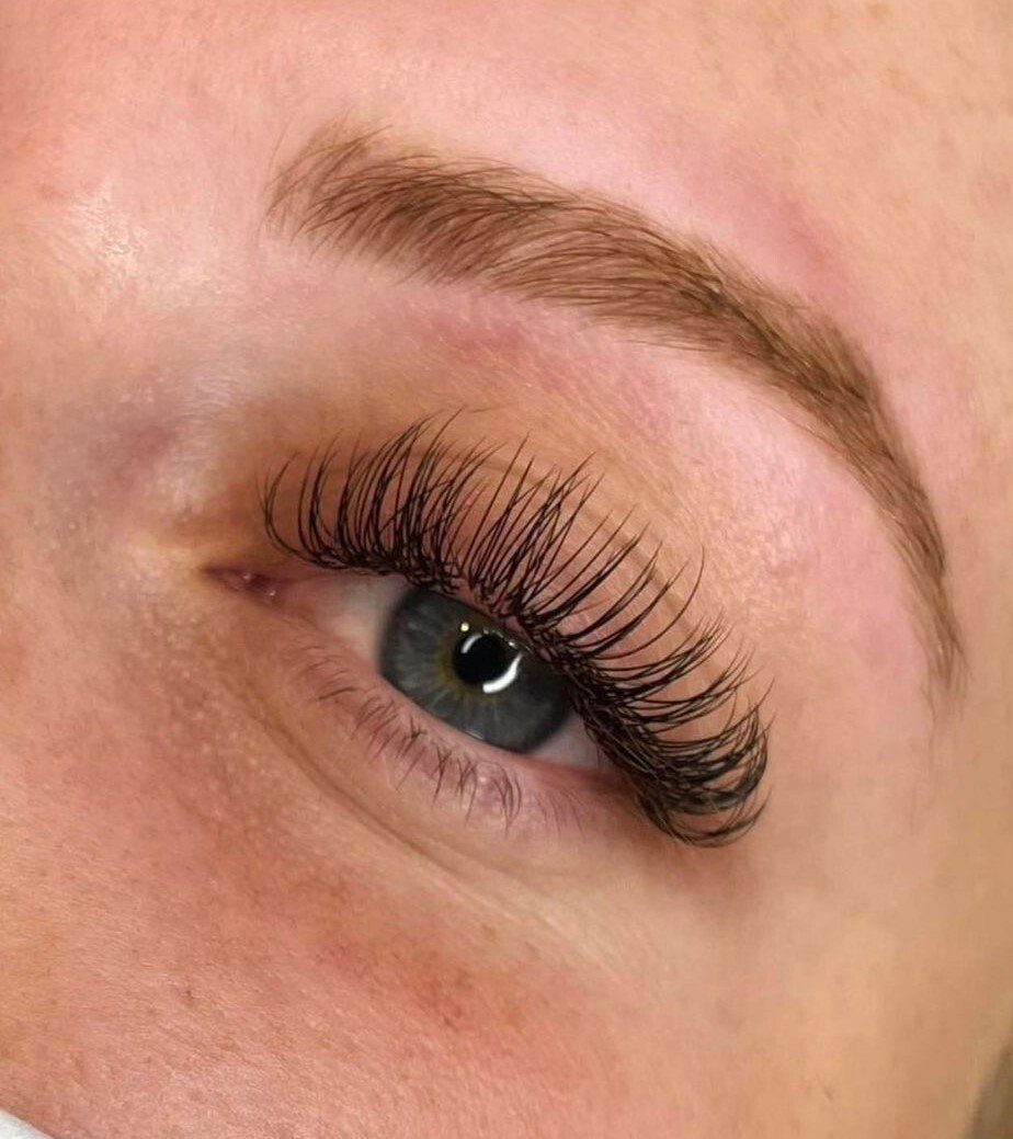Eyelash extensions in Falmouth Cornwall