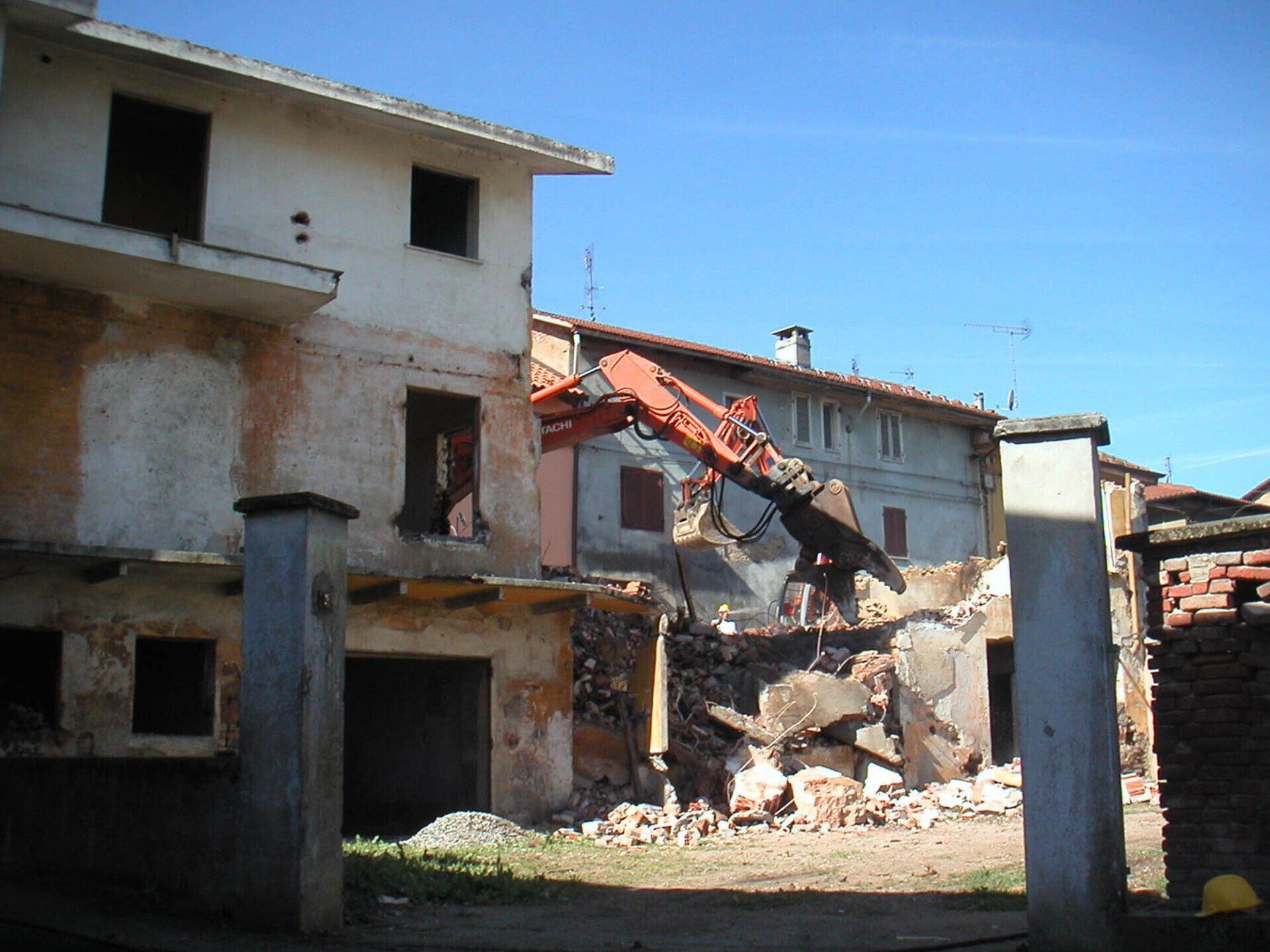 Demolizioni a Druento