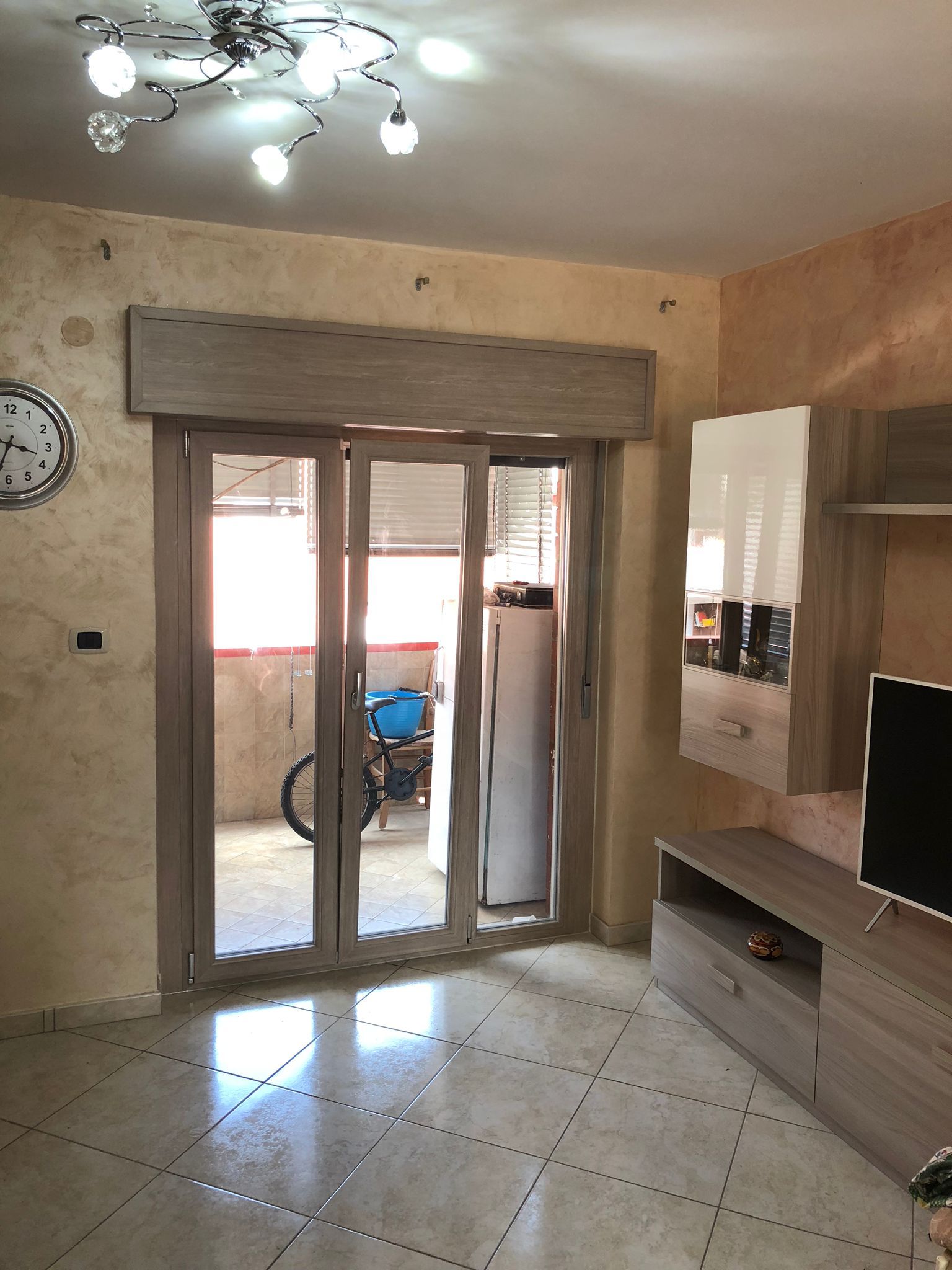 balcone con infissi in PVC