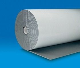 Rotolo di materiale isolante bianco e grigio su sfondo blu.