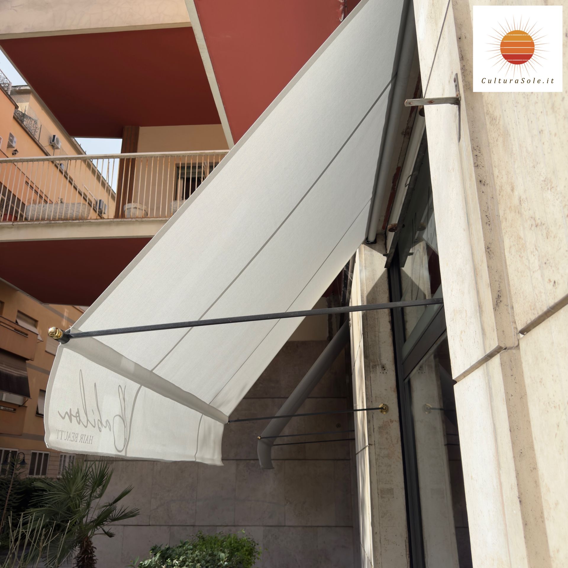 Tende da sole a caduta a Monte Compatri, Roma