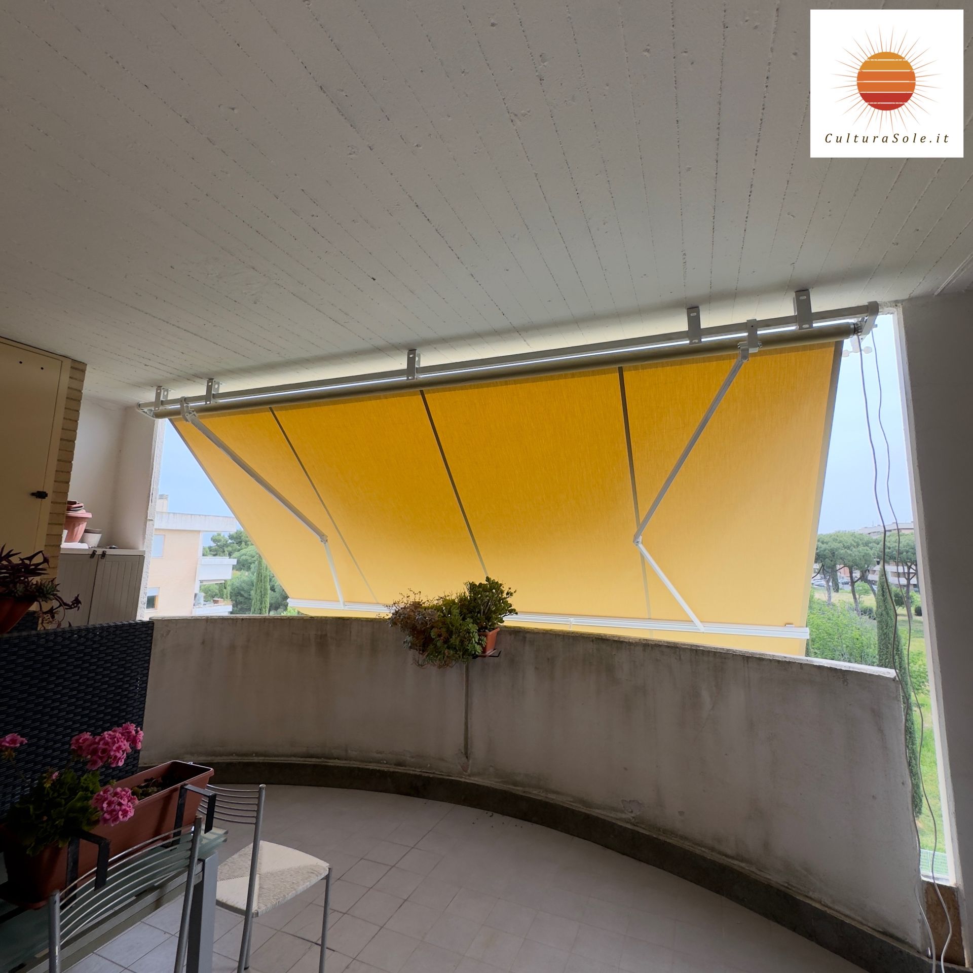 Tende da sole a caduta a Monte Compatri, Roma