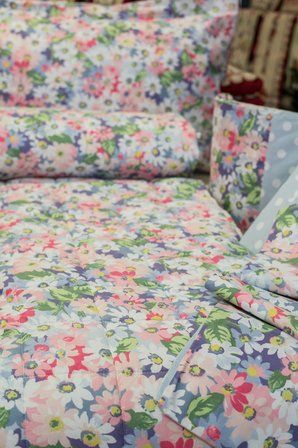 Tessuti con margherite