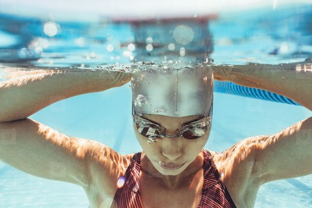 10 things to take to your first adult swimming lesson