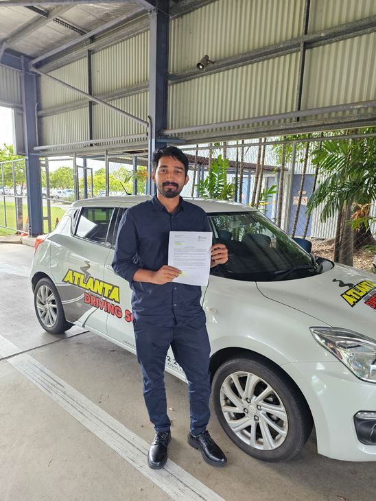 L Sign with Car Keys — Driving Instructor In Rockhampton, QLD