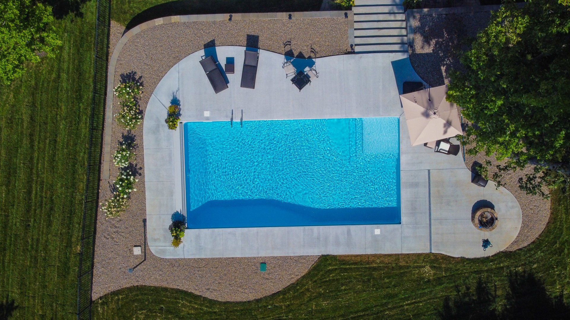 Build a Beautiful Inground Vinyl Liner Pool With Help From Peavler Construction in Columbia, MO.