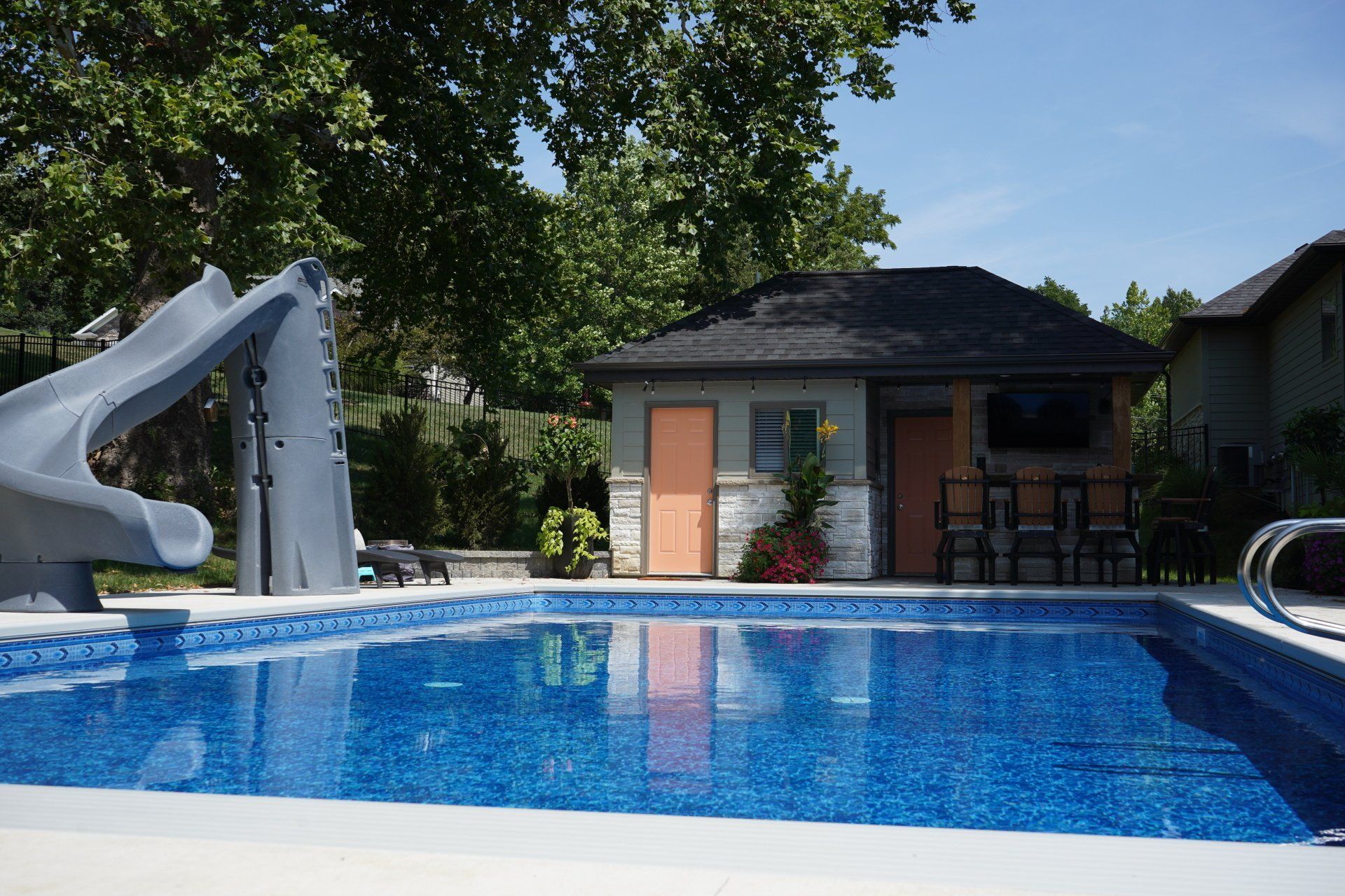 In- ground vinyl liner pools are engineered to maximize a quality design at a significantly lower cost than other traditional pools AND they are made of durable materials that withstand chemicals and harsh conditions