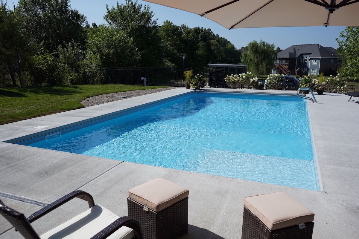 Got Questions About Vinyl Liner Pools? Ask Peavler Construction’s Pool Contractors in Mid-Missouri.