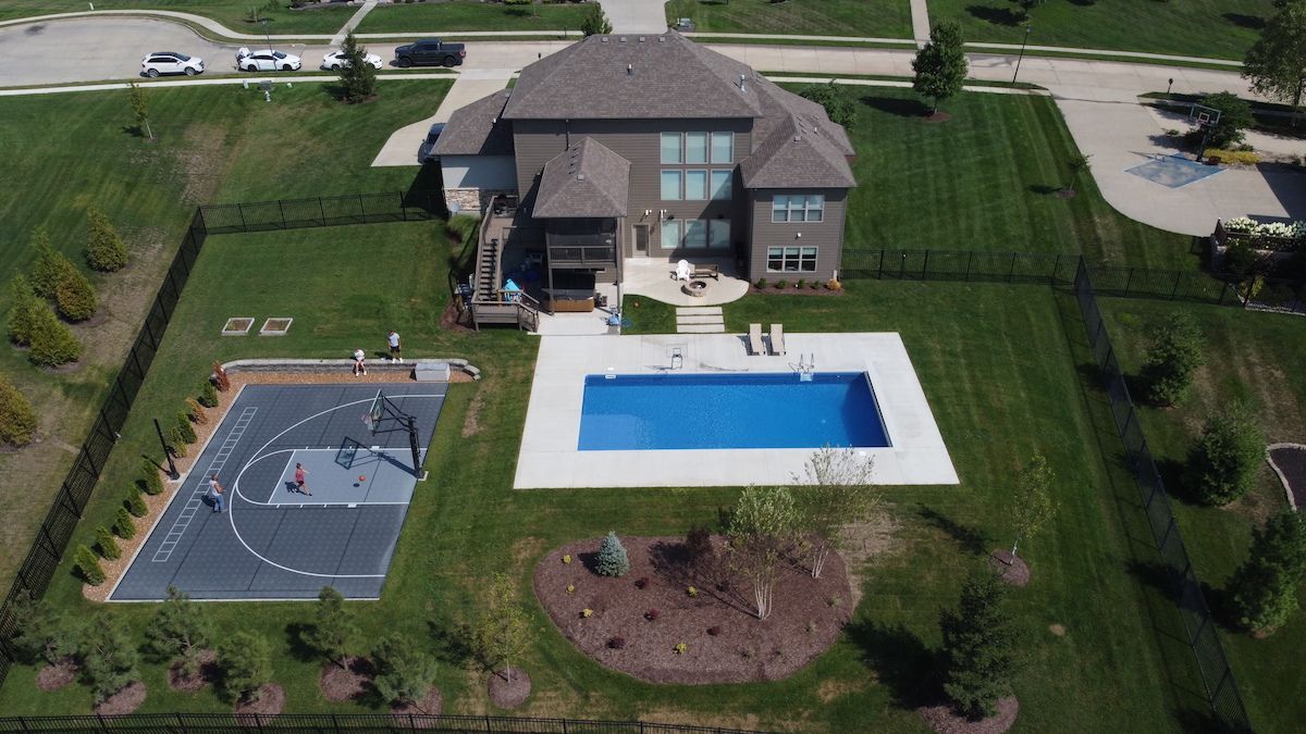 Peavler Construction Will Build an Inground Pool That Compliments Your Mid-MO Home.