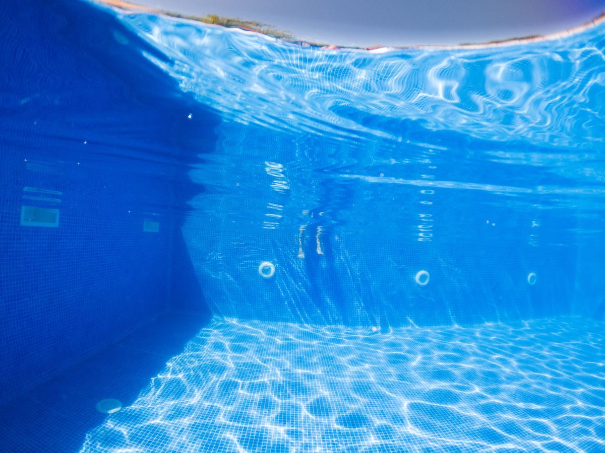 Call Peavler Construction to Replace the Liner of Your Vinyl Liner Pool in Central Missouri